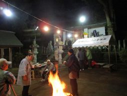 除夜祭(参拝者に暖を)