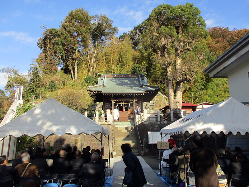頒布式会場の箕輪諏訪神社